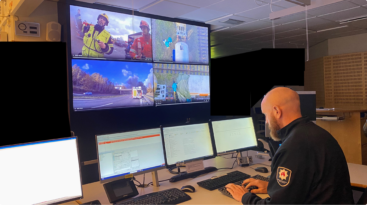 Live video boosts emergency preparedness at Swedish fire and rescue service IncidentShare control room blog hero image