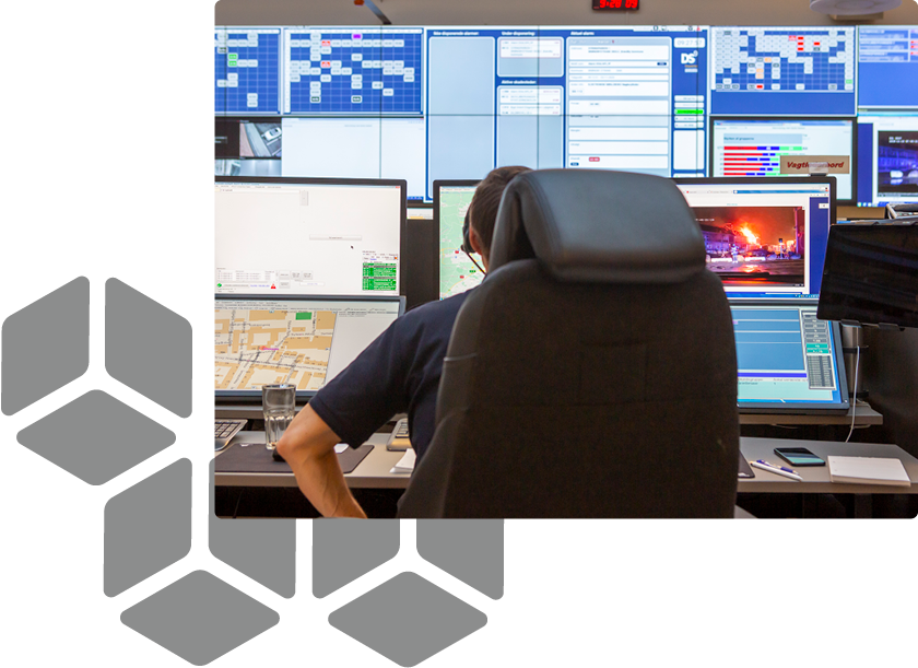 Police dispatch center uses incidentshare for common situational awareness