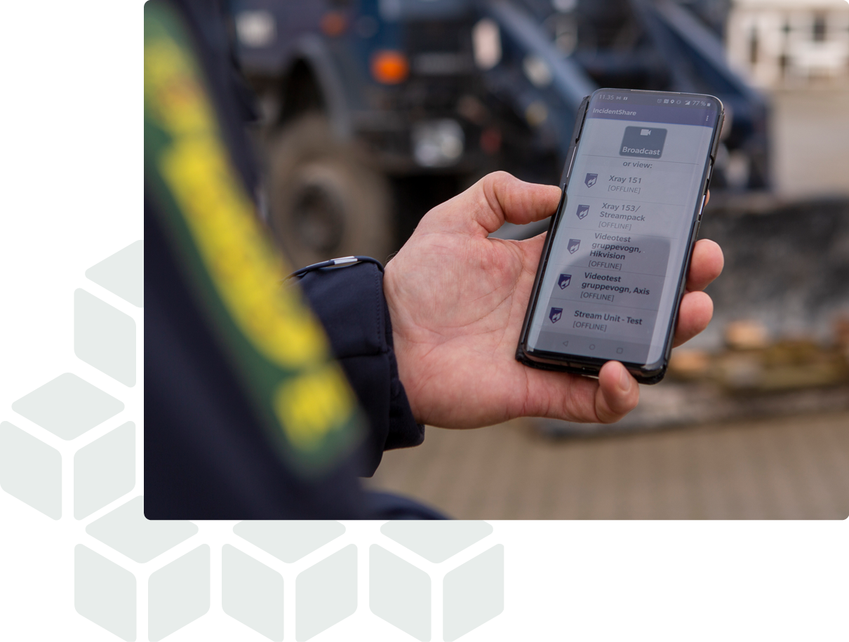 police officer uses the incidentshare app and with live channels